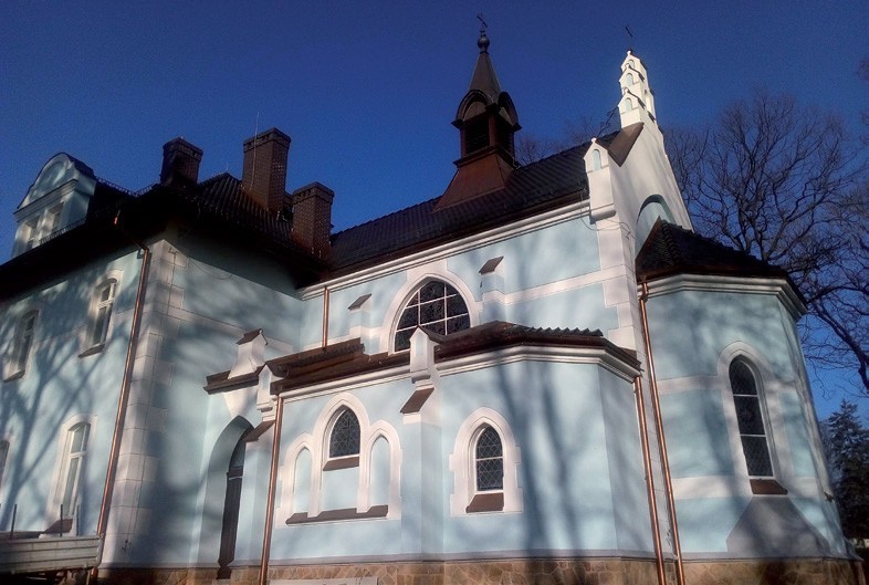 Dom Rekolekcyjny „Villa” w Wodzisławiu Śląskim, ul. Pałacowa 53 – „Wyróżnienie Internautów” w kategorii „budynek historyczny po renowacji”.