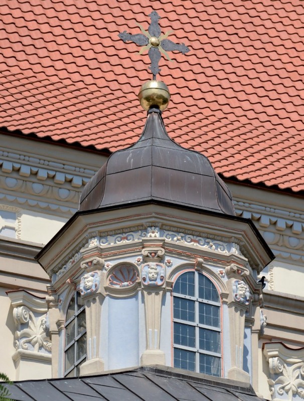 Latarnia kaplicy Górskich
po konserwacji, 2012 r.
(fot po prawej).
Fot. M. Andron