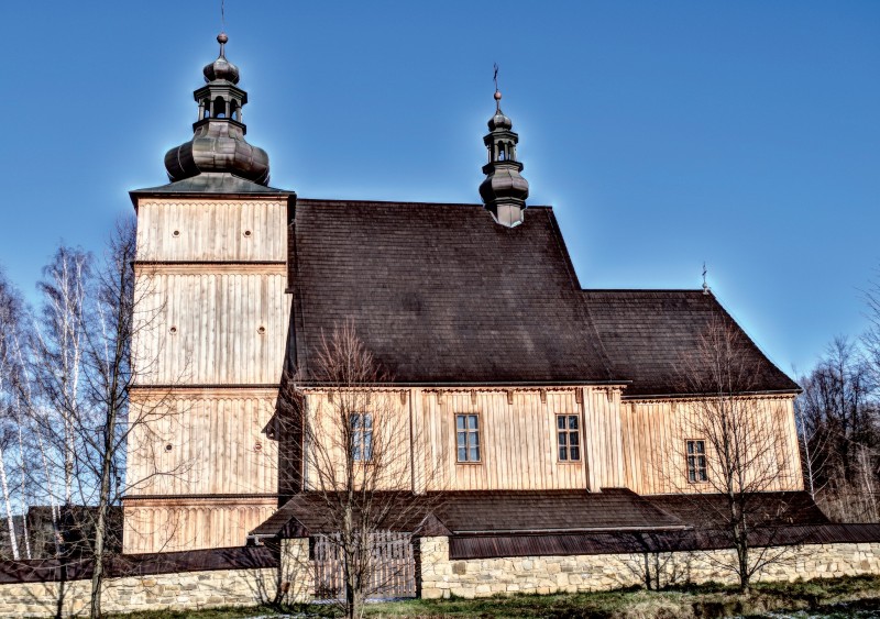 Kościół w Łososinie
Dolnej po pracach
renowacyjnych.
Fot. J. Olesiak,
Remmers Polska