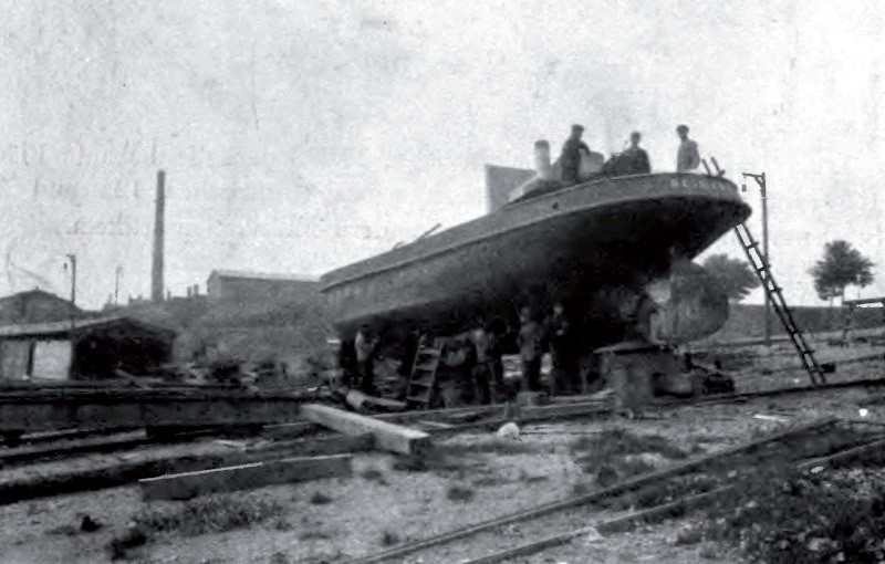 Statek w budowie
w stoczni Lloyda
Bydgoskiego, 1907,
źródło:
wikipedia.org