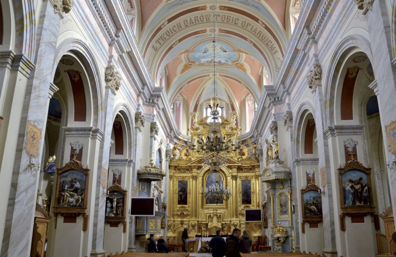 Wnętrze kościoła pw. Przemienienia Pańskiego w Tarnogrodzie – po pracach konserwatorskich