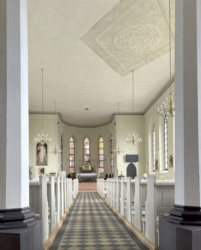 Wnętrze po remoncie, widok na część wschodnią kościoła. Fot. P. Celecka