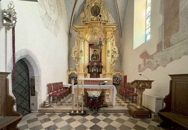 Prezbiterium po renowacji. Fot. A. Badura, 2025